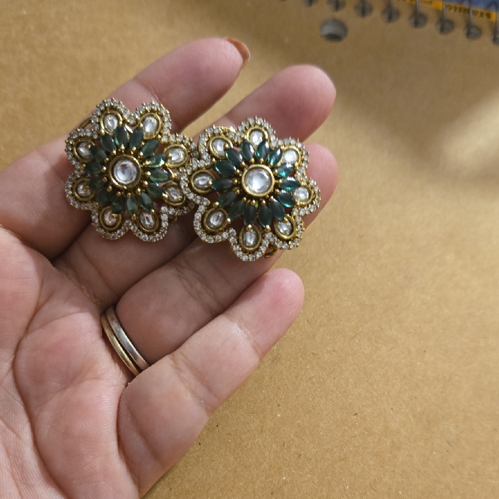 Indian Elegant Green and Gold Floral Earrings